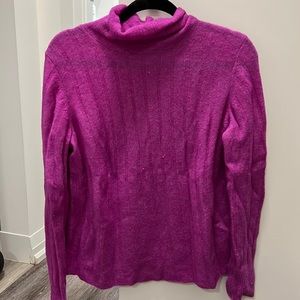 New purple Banana Republic turtleneck sz Medium